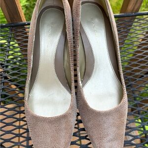 Bandolino size 7.5 women’s heels